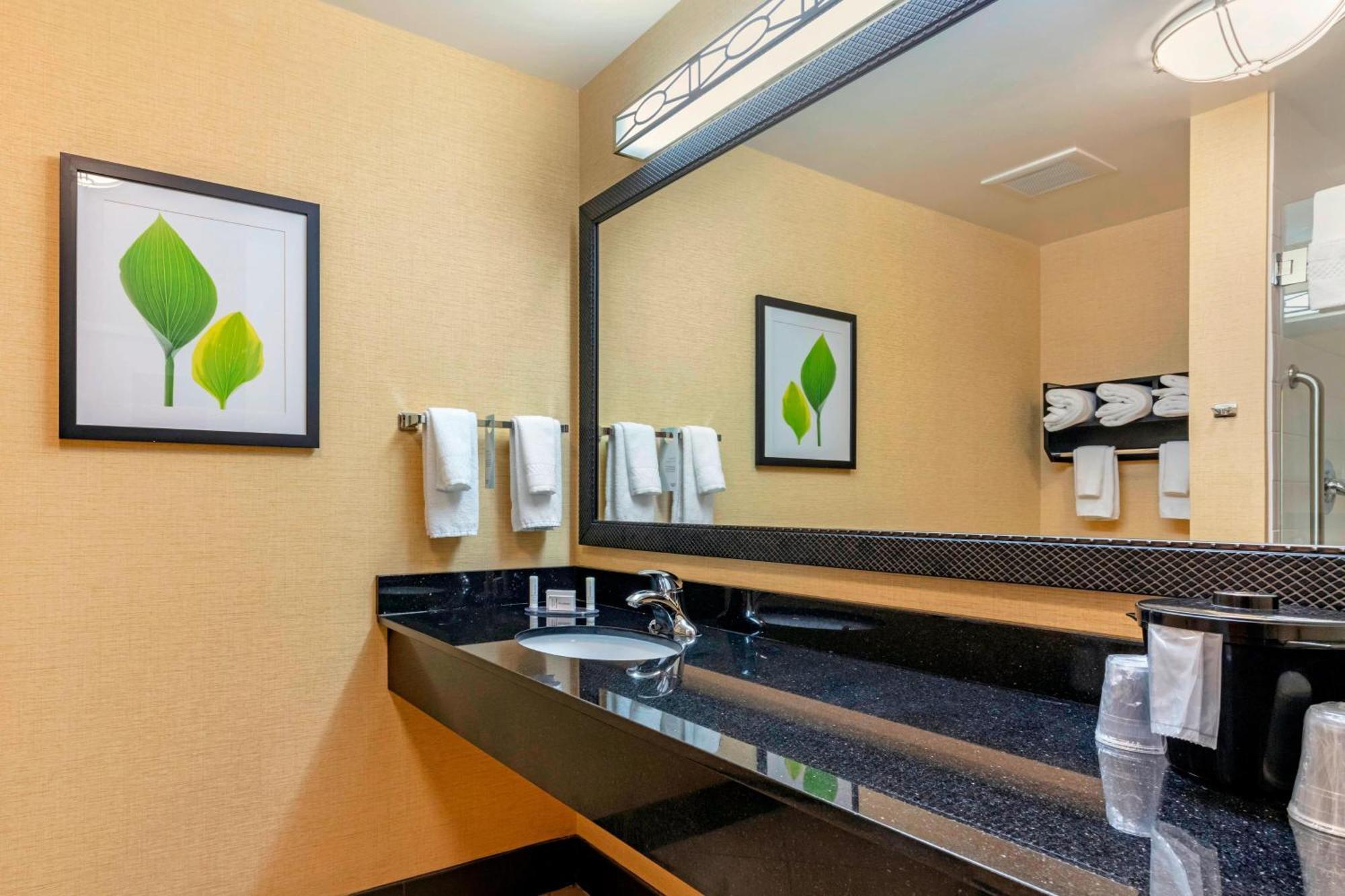 Fairfield Inn & Suites Columbus Ngoại thất bức ảnh